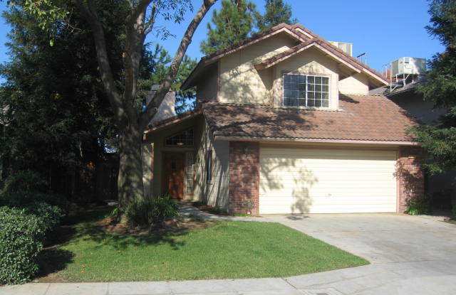 NE Fresno Home, near Woodward Park, 2BR/1.5BA - Lots of Amenities! photos photos