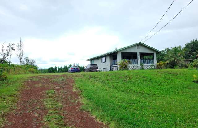 AVAILABLE NOVEMBER 1 | 2BR/2BA HOME IN HAWAIIAN PARADISE PARK | WASHER & DRYER INCLUDED | $2,100 Gallery 1