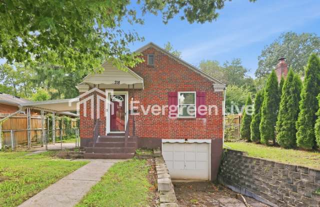 218 Castlewood Avenue Gallery 1