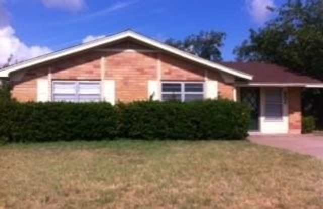 950 Piedmont Drive photos photos