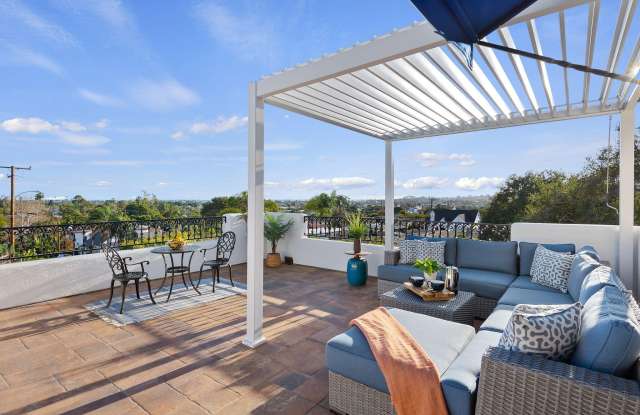 1201 E De La Guerra Street - 1201 East De La Guerra Street, Santa Barbara, CA 93103 1201 E De La Guerra Street - 1201 East De La Guerra Street, Santa Barbara, CA 93103