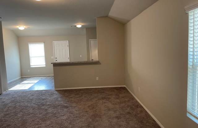 3 bed 2 bath open living and beautiful finishes! Gallery 4