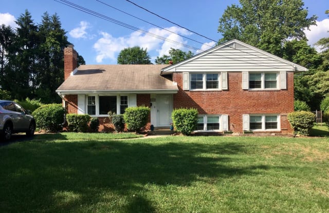 6928 HECTOR RD - 6928 Hector Road, McLean, VA 22101