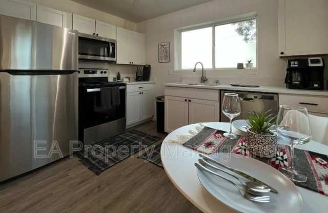 509 B Spruce St SE photos photos
