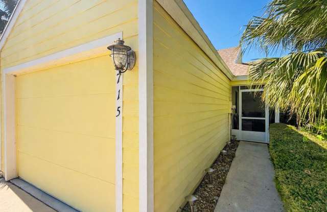 2+ BR 2 Bath Patio Home Furnished Available Seasonal or Annual Rental in Pelican Pointe! Gallery 3