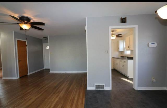 1307 S Jasper St - 1307 South Jasper Street, Decatur, IL 62521