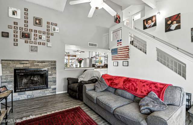 3712 La Cuesta Drive Gallery 4