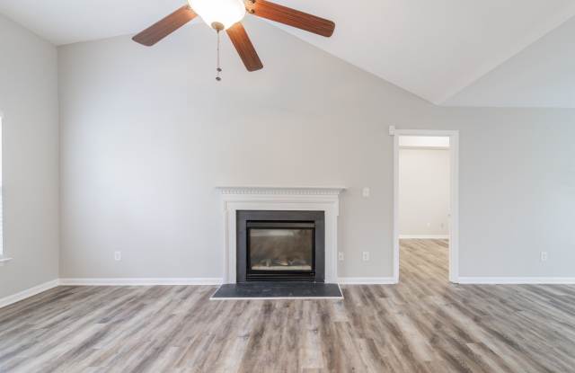 3008 Edmonton Place Gallery 3