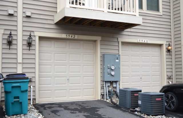 5942 LEBEN Drive Gallery 3