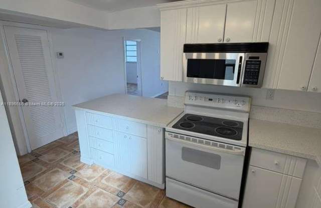 7850 Byron Ave photos photos