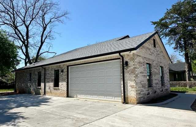 505 N Wilhite Street photos photos