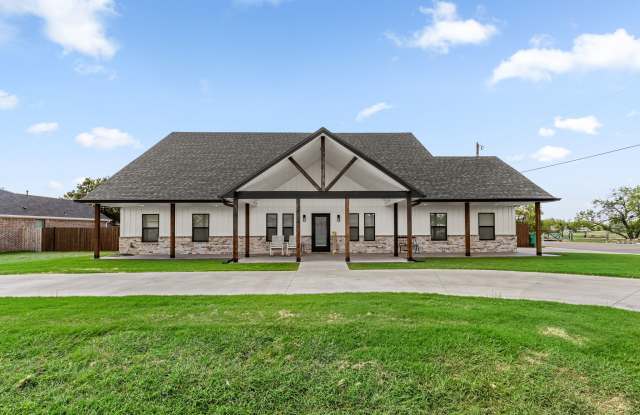 304 Mariners Way photos photos