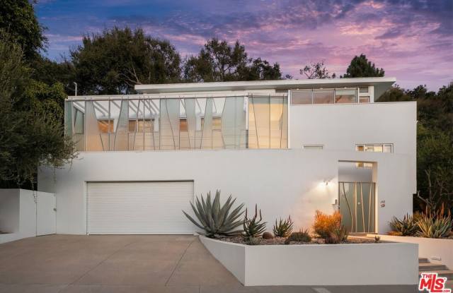 410 N Bundy Dr - 410 North Bundy Drive, Los Angeles, CA 90049