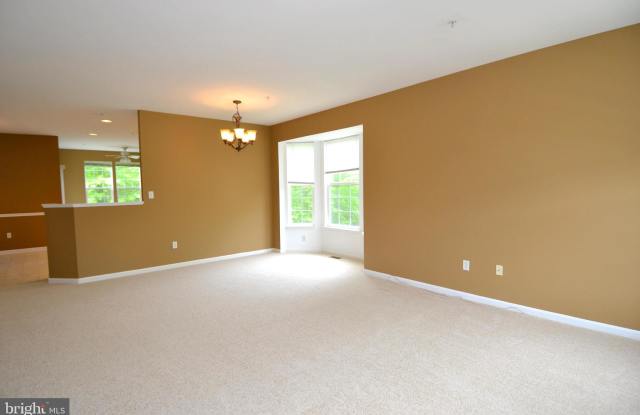 1029 MEANDERING WAY Gallery 3