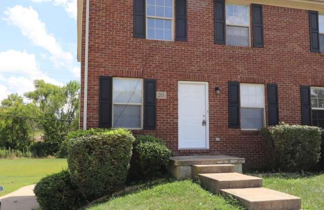 215 Elkchester Circle Gallery 2