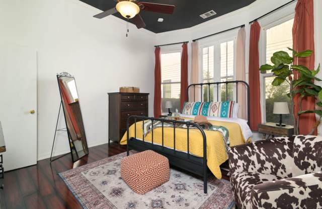 319 East Courtland Place Gallery 2
