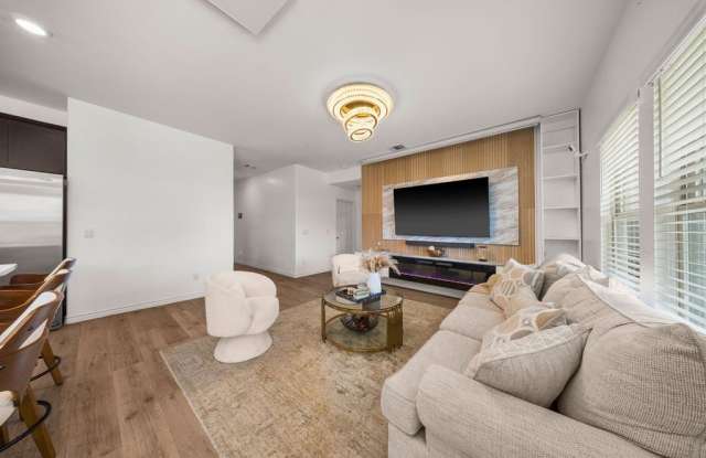 7216 Seton Place Gallery 4