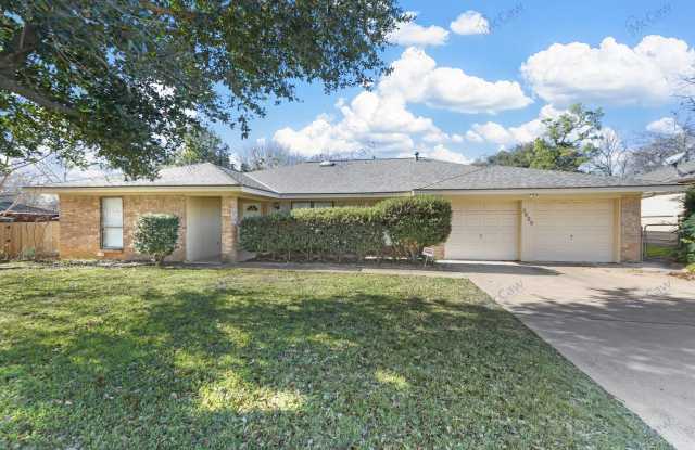 Stunning 4/2/2 in Bedford! New photos coming soon! - 3605 Spring Grove Drive, Bedford, TX 76021