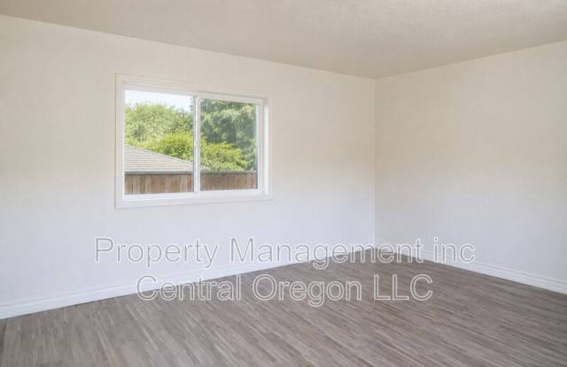 1711 N Highway 26 photos photos
