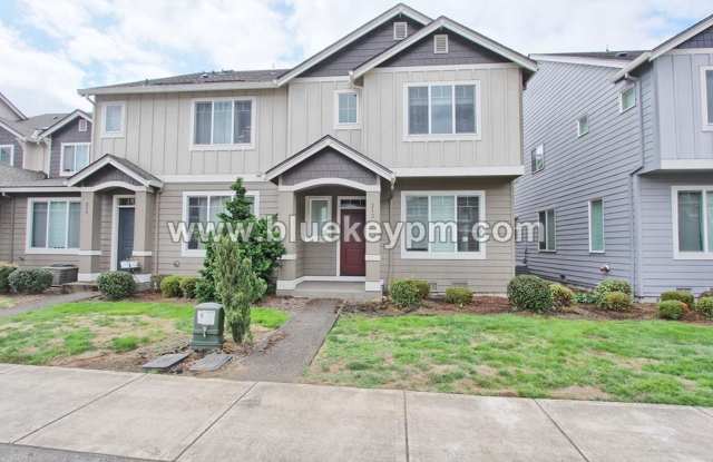3 Bed, 2.5 Bath Townhome with Upstairs Office or Tech Room photos photos