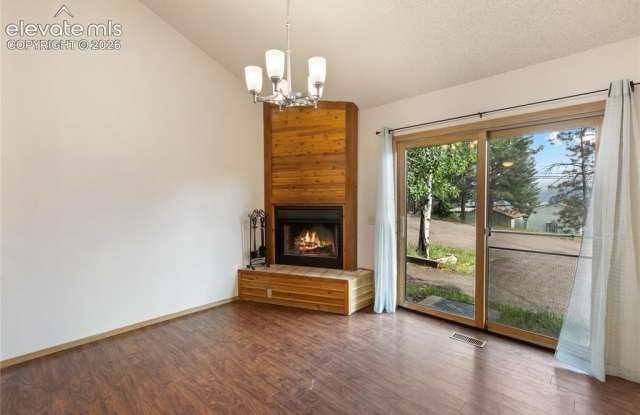 249 E Lake Avenue Gallery 2