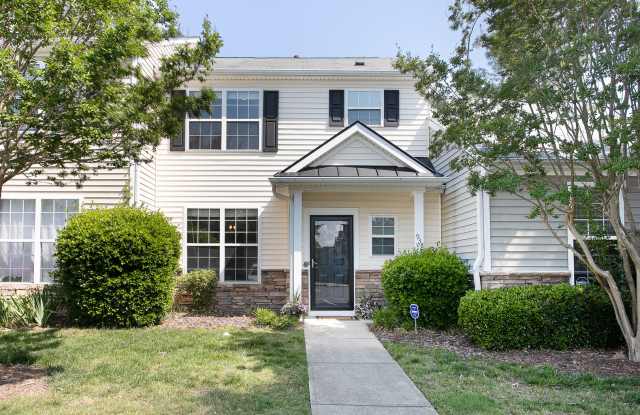 3 Bd / 2.5 Bth townhouse in SW Durham Auburn Square! photos photos