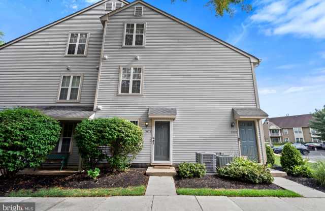 501-A HARWOOD Court Gallery 2