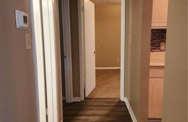 3210 Tallywood Drive unit: 10 photos photos