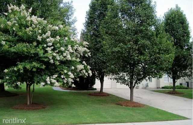 1640 Trellis Gallery 2