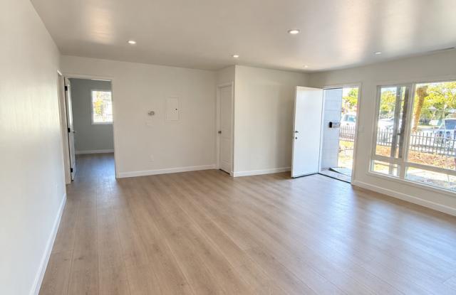 Beautifully Renovated 3-Bedroom, 2-Bathroom Home in San Mateo Gallery 3