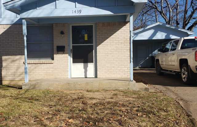 1439 S Rusk St Gallery 2