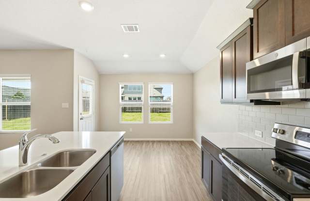 1001 Bluejack Way Gallery 4