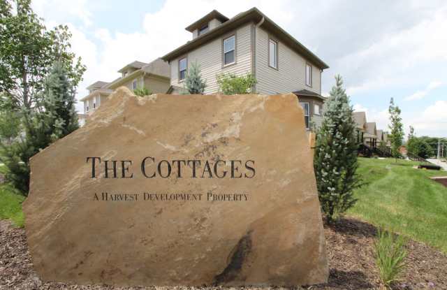 Modern One Bedroom Duplex at the Cottages -- A must-see!. photos photos