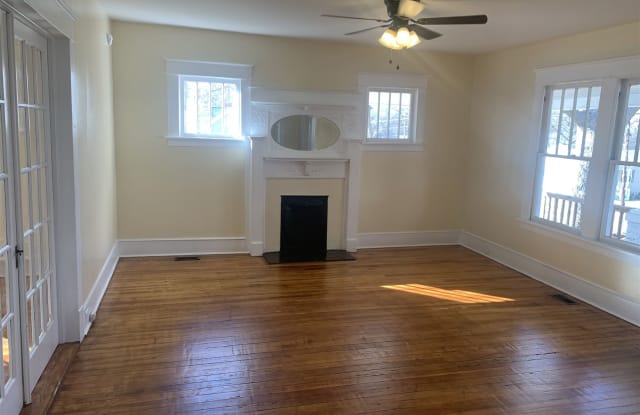 520 Everett Street - 520 Everett Street, Burlington, NC 27215