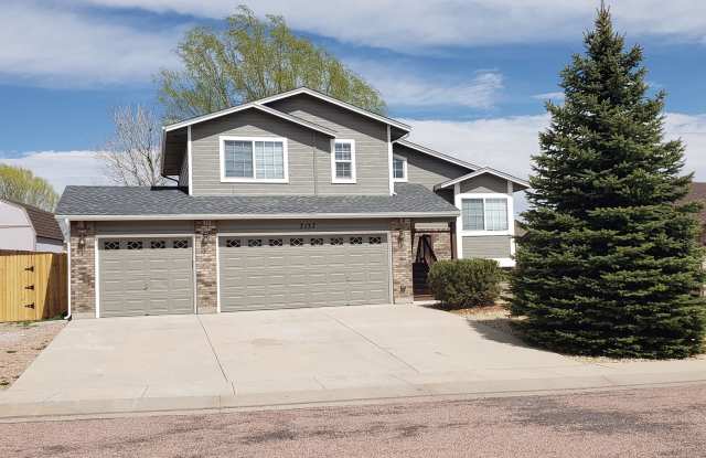 Beautiful 4 bedroom home For Rent on Oxmoor Ln - 7137 Oxmoor Lane, Security-Widefield, CO 80925