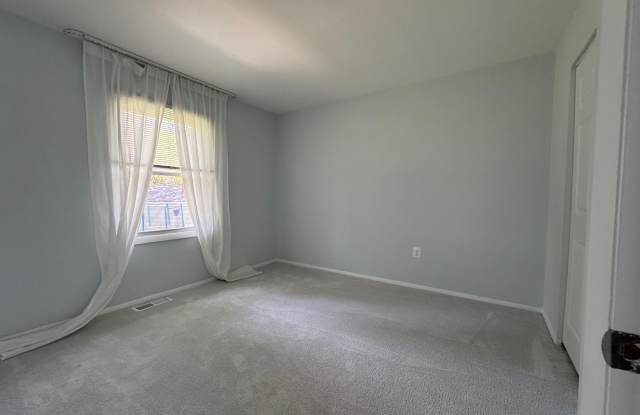 1717 FALLSWAY DRIVE photos photos