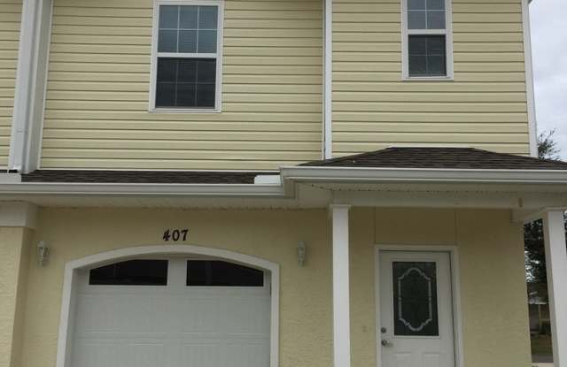 Great Townhome w/Easy Access to Shopping, Dining & Tyndall AFB! Gallery 3