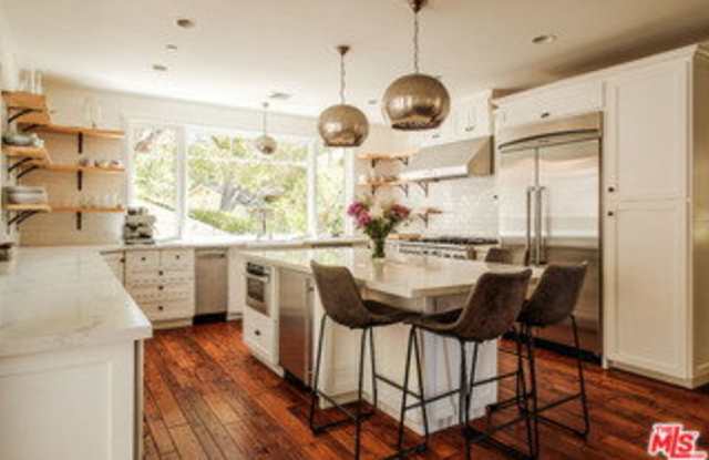 21717 Encina Road Gallery 4