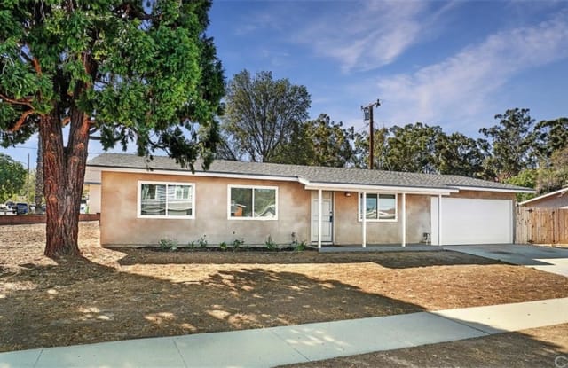 2884 Rosette Street - 2884 Rosette Avenue, Simi Valley, CA 93065