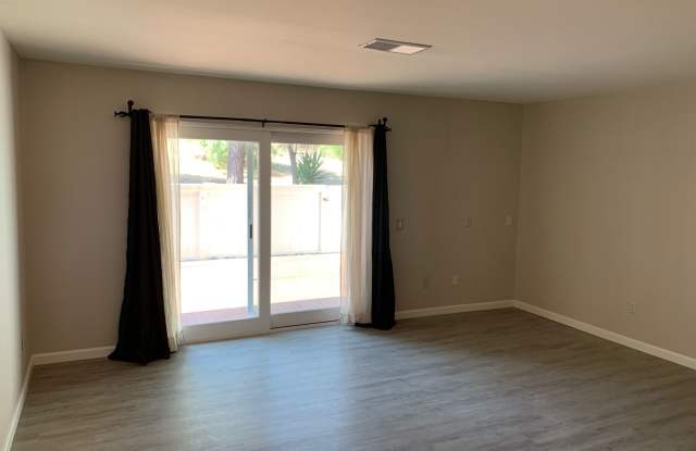 Must see spacious 2 bedroom, 2.5 bath with awesome view Gallery 3