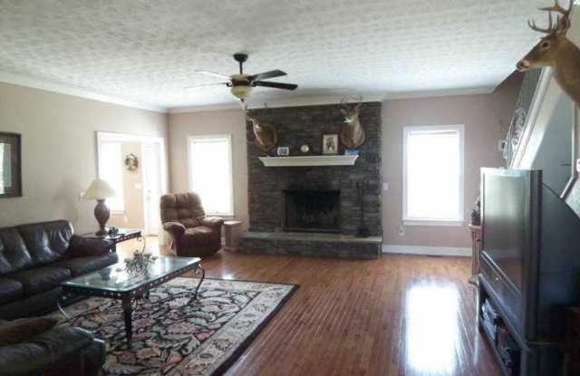 9525 West Union Hill Road Gallery 4