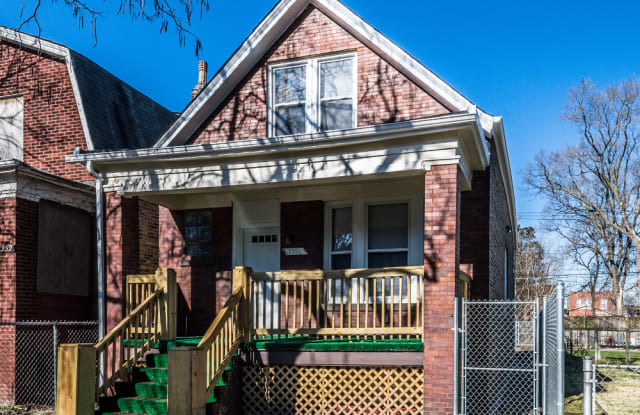 7350 S Champlain Ave photos photos