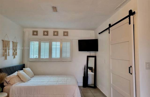 3405 W Lake Pl photos photos