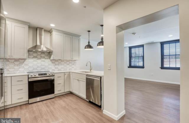 210 E BOSCAWEN ST photos photos