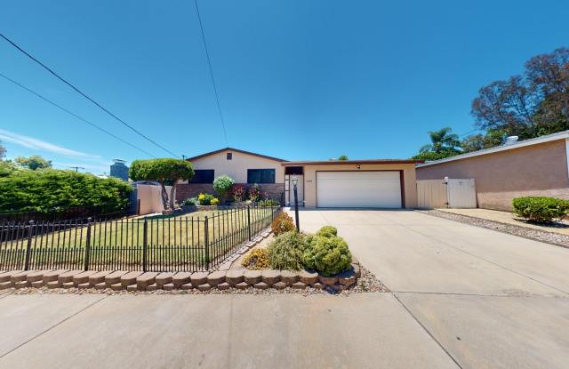 5 Rooms, Great Covered Patio!! photos photos
