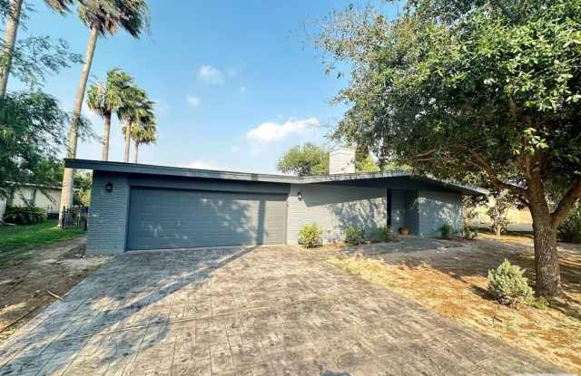 316 SANTA ANA AVE. Gallery 3