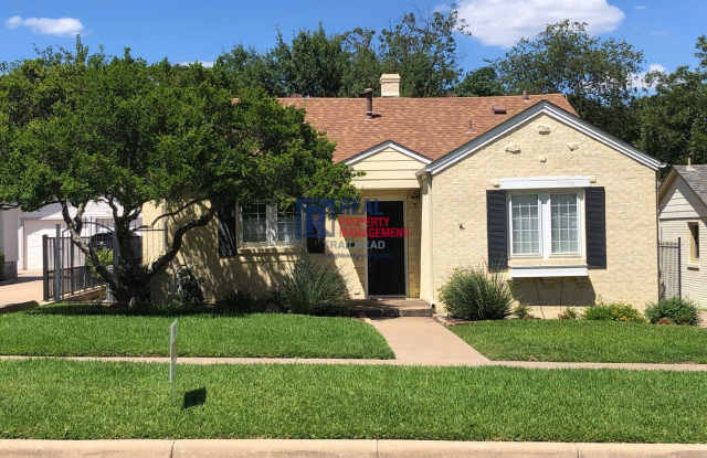 4422 Pershing Ave - 4422 Pershing Avenue, Fort Worth, TX 76107