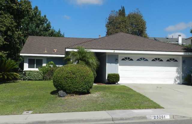 WONDERFUL SINGLE STORY HOUSE WITH LARGE YARD, GREAT LOCATION! photos photos