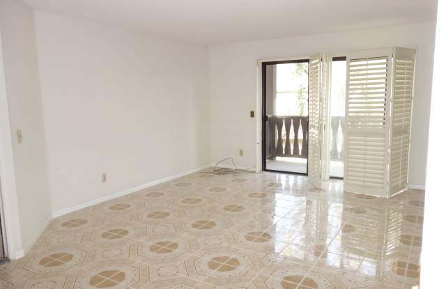 12468 Bay Hill Ct Gallery 2