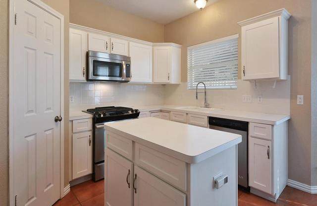 2416 Rick Whinery DR Gallery 3